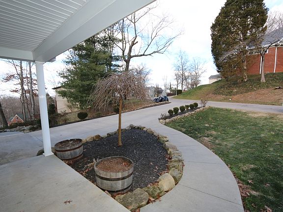 3rd image of 53 Marne Dr