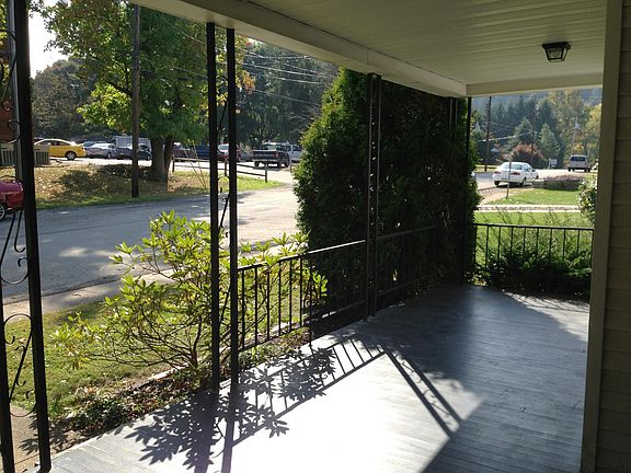 2nd image of 3128 McCloy Ave