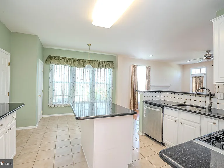 31 Hawthorn Dr — Photo 19