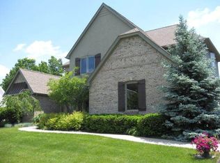 30094 E Waterford Dr, Perrysburg, OH