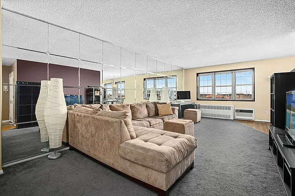 Sold by Compass | media 25