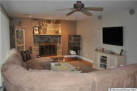 1st image of 1550 Whittier Ave