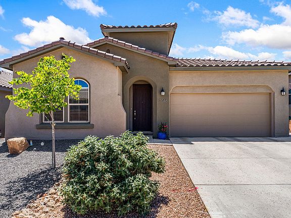 2nd image of 7046 Crystal Dr NE