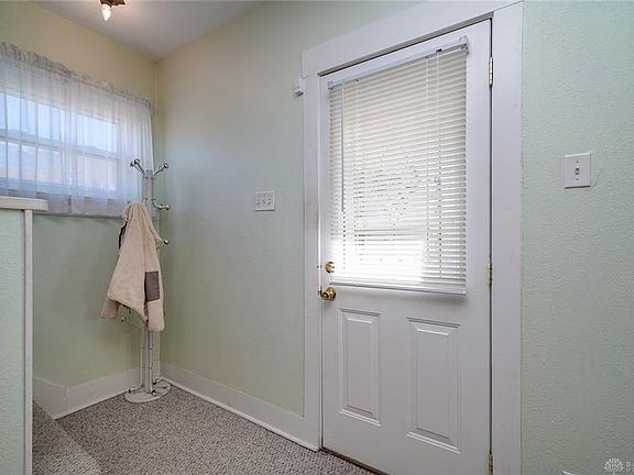 4th image of 231 Pleasant Ave