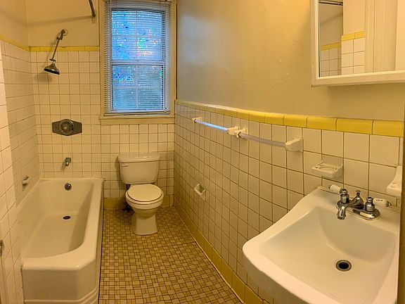 3rd image of 205 NE 3rd St #1643-4