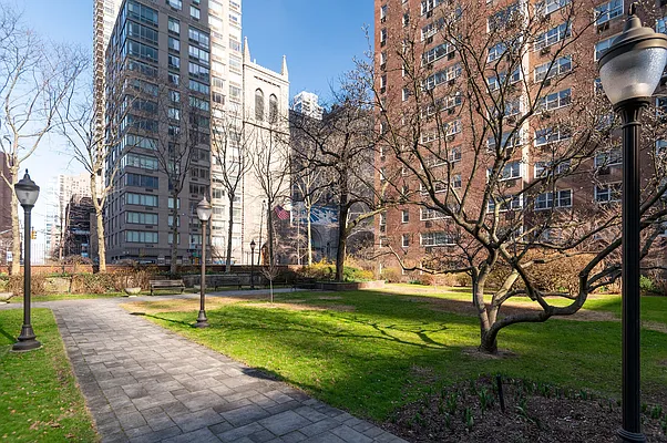 Sold by Berkshire Hathaway HomeServices New York Properties | media 10