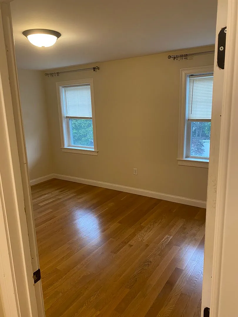 Welcome home, Prime Newtonville Location, Available NOW — Photo 4