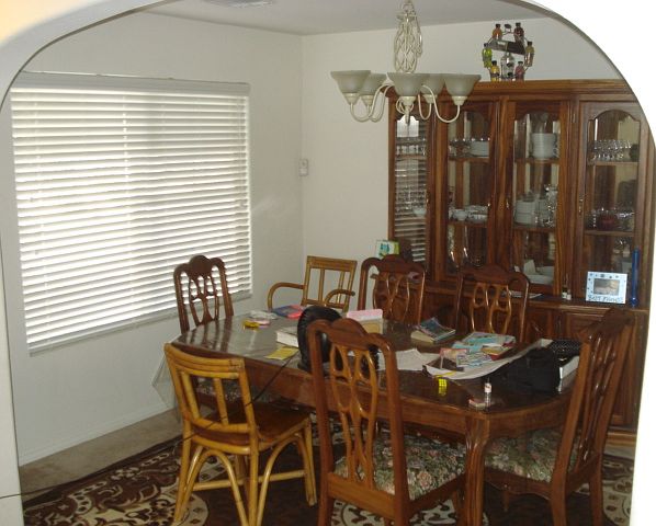 2nd image of 5332 Santa Fe Heights St