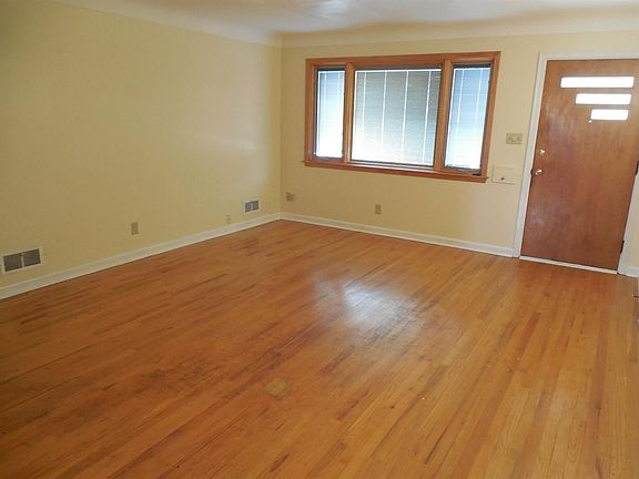 2nd image of 3738 Starlite Ct