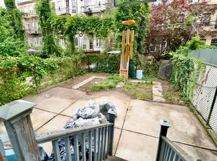 1822 Centre St #1R, Ridgewood, NY 11385