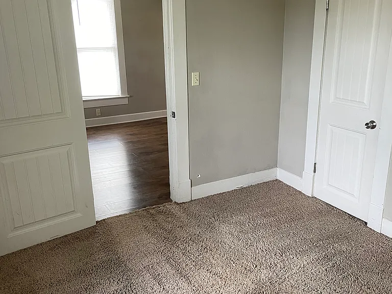 2805 S Joplin Ave — Photo 6