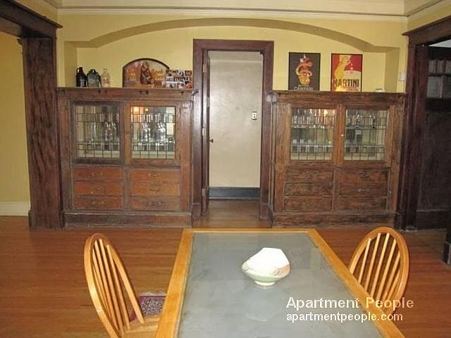 2nd image of 819 W Buena Ave APT 3