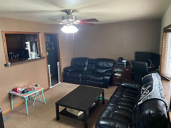 2nd image of 807 Krings Ln