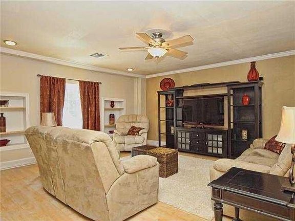 2nd image of 12320 Bainbridge Ln