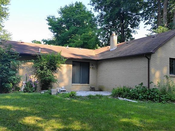 3rd image of 7308 S Fork Dr