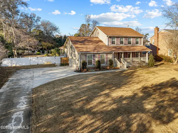 215 Gregory Road, Wilmington, NC 28405