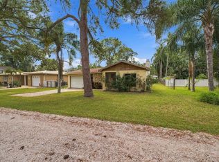 511 Tennessee Ave, Crystal Beach, FL 34681
