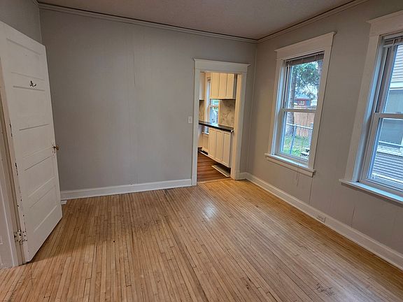 4th image of 617 E 8th St #1
