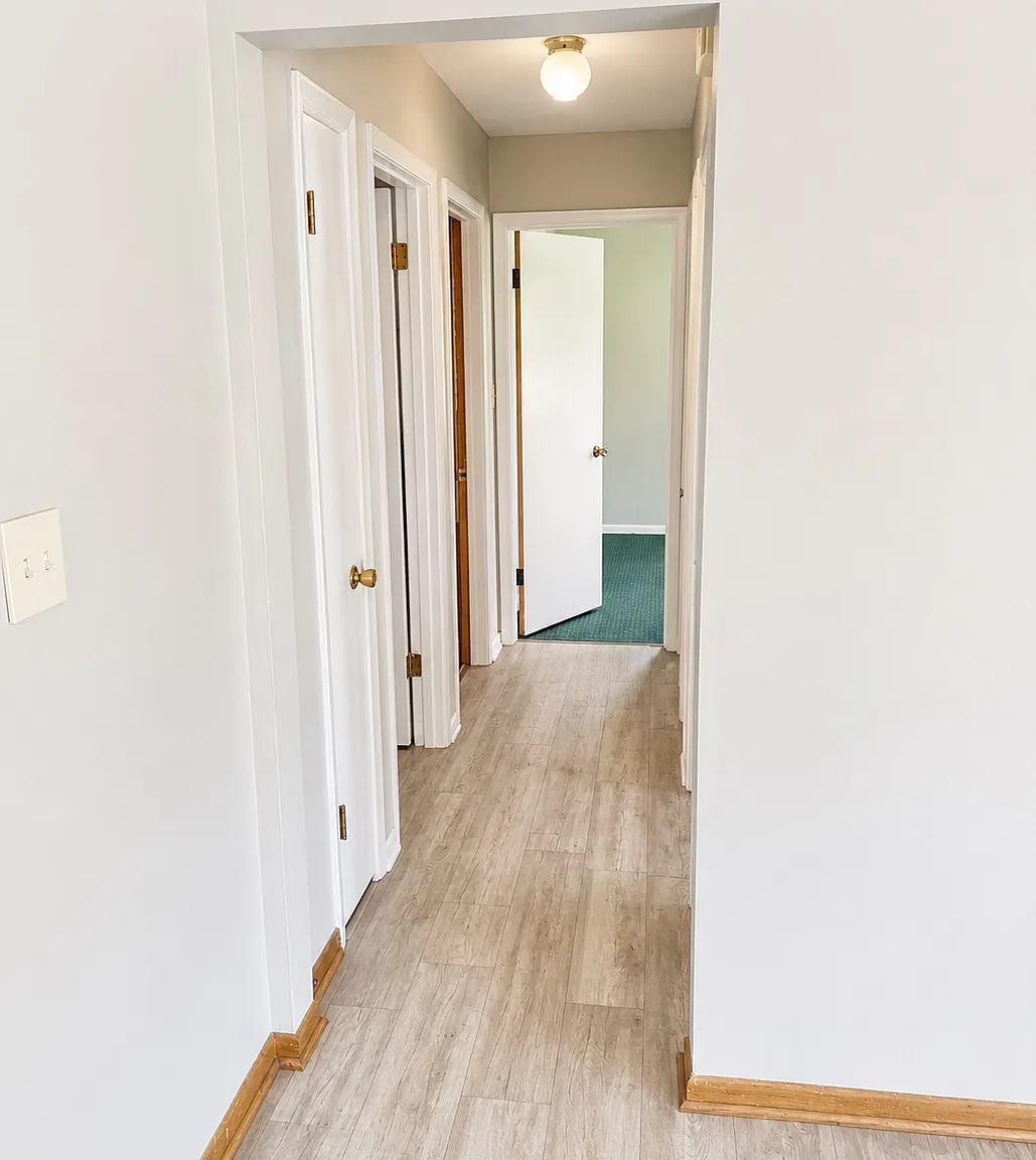 3 bed, 1104 sqft, $1,575 — Photo 4