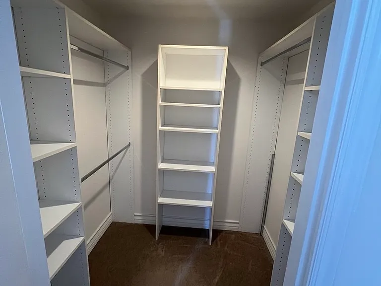 1621 Barry Ave #301 — Photo 4