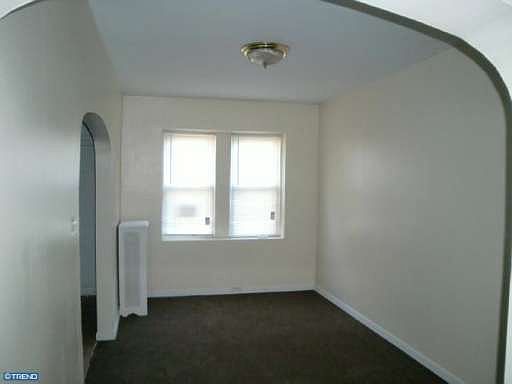 4th image of 6634 Elmwood Ave