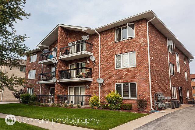 1st image of 9529 S Minnick Ave