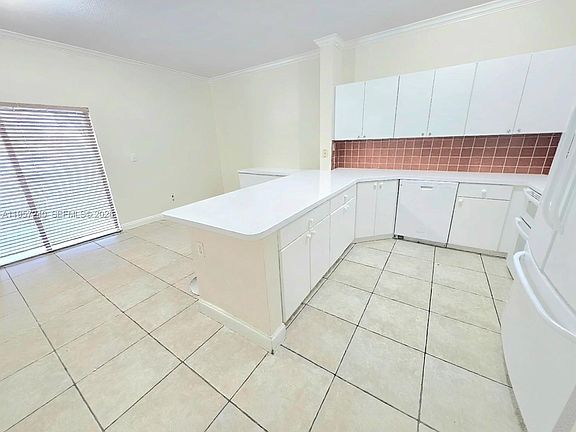5th image of 6930 NW 179th St #1078