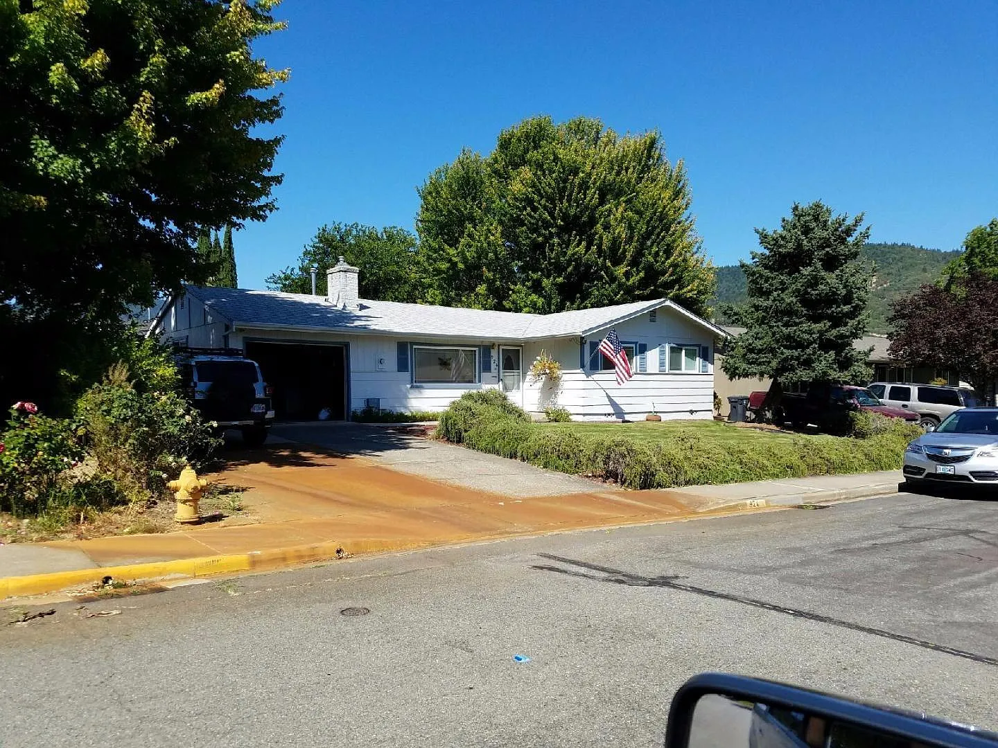 924 NW Donna Dr photo 1
