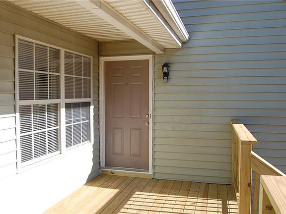 3rd image of 5220 Thatcher Way