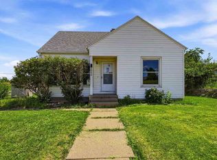 2009 3rd St SW, Cedar Rapids, IA 52404
