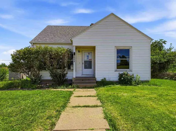 2009 3rd St SW, Cedar Rapids, IA 52404