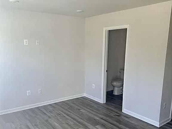 4th image of 149 Swan Field Ave
