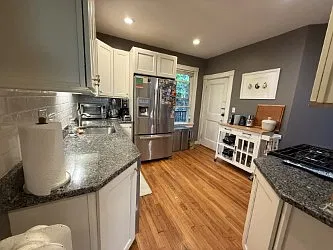 2 bed, 1000 sqft, $3,150 — Photo 3