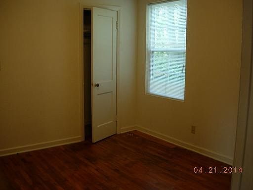 2nd image of 714 Dover Rd