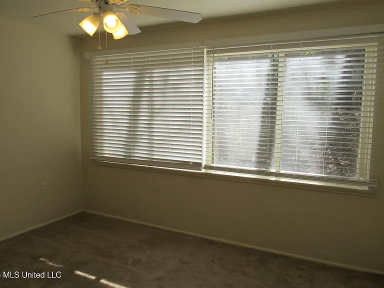 1043 Poplar Blvd #C2 — Photo 13