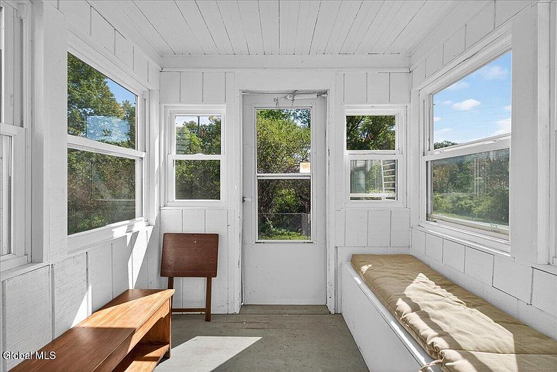 3rd image of 156 Beech Street