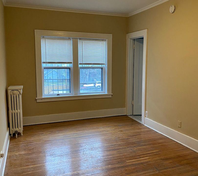 189 Milburn St Rochester NY Zillow