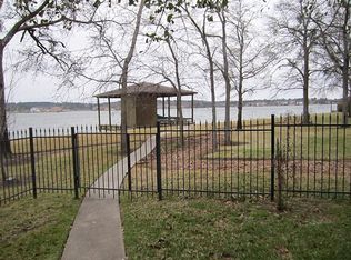 9552 Escondido Dr, Willis, TX 77318
