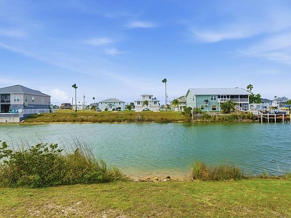 3rd image of 3487 Croaker Dr #14
