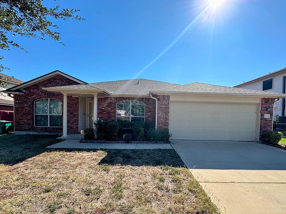 1st image of 204 Lottie Ln