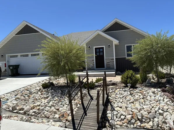 1826 Deerfield Way, Elko, NV 89801
