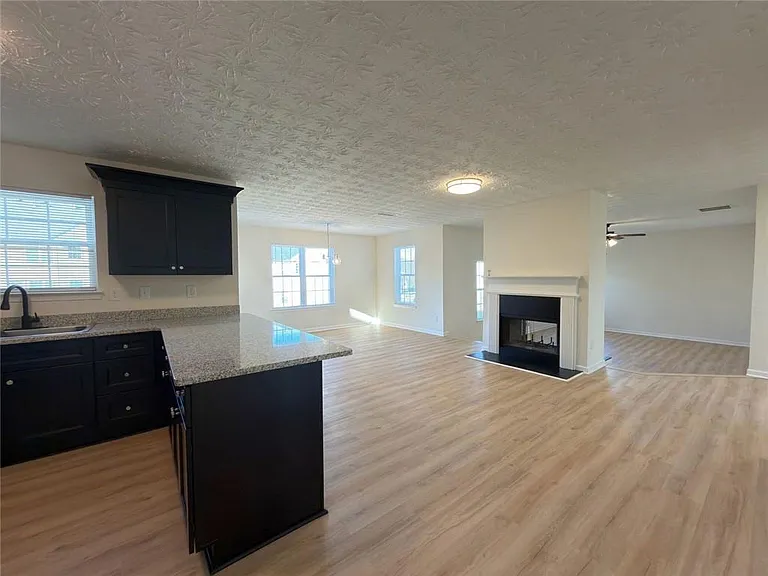 2770 Austin Ridge Dr — Photo 19
