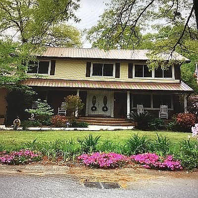 1st image of 327 Forest Hill Dr