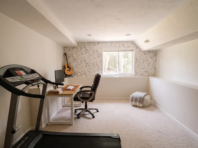 142 Algonquin Trl — Photo 12