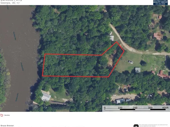 73 River Run Rd, Hazlehurst, GA 31539