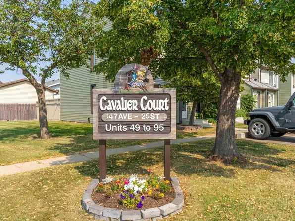 14737 25th St NW, Edmonton, AB T5Y 2E8