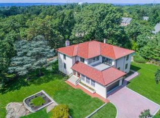 38 Woodmere Rd, Cedar Grove, NJ 07009