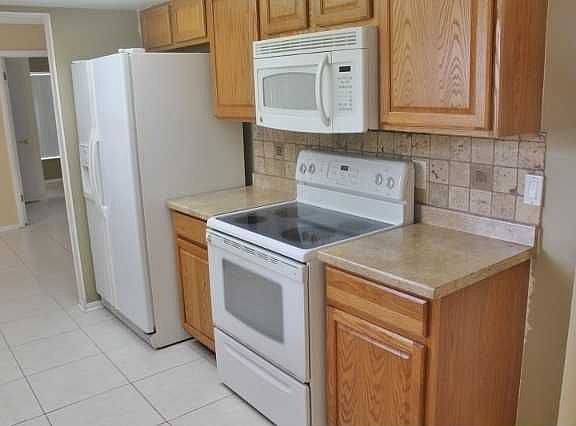 2nd image of 515 Sunrise Dr