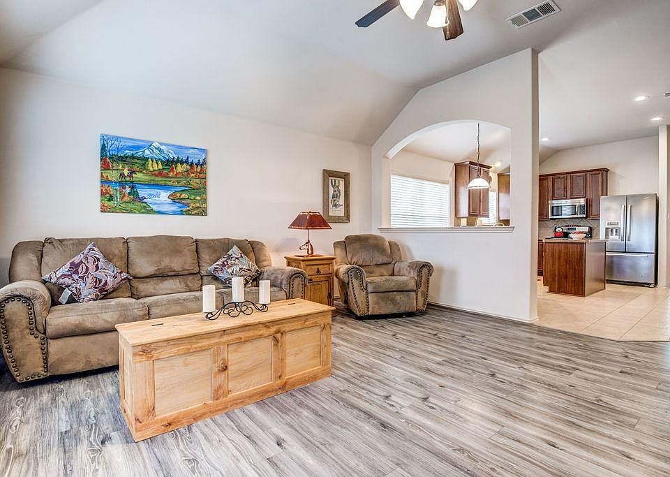 1st image of 5205 Hidden Knolls Dr