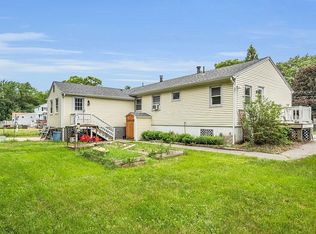 7 Jon St, Salisbury, MA 01952